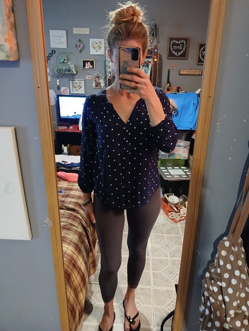 Old Navy V-Neck Polka Dot Top Sz M